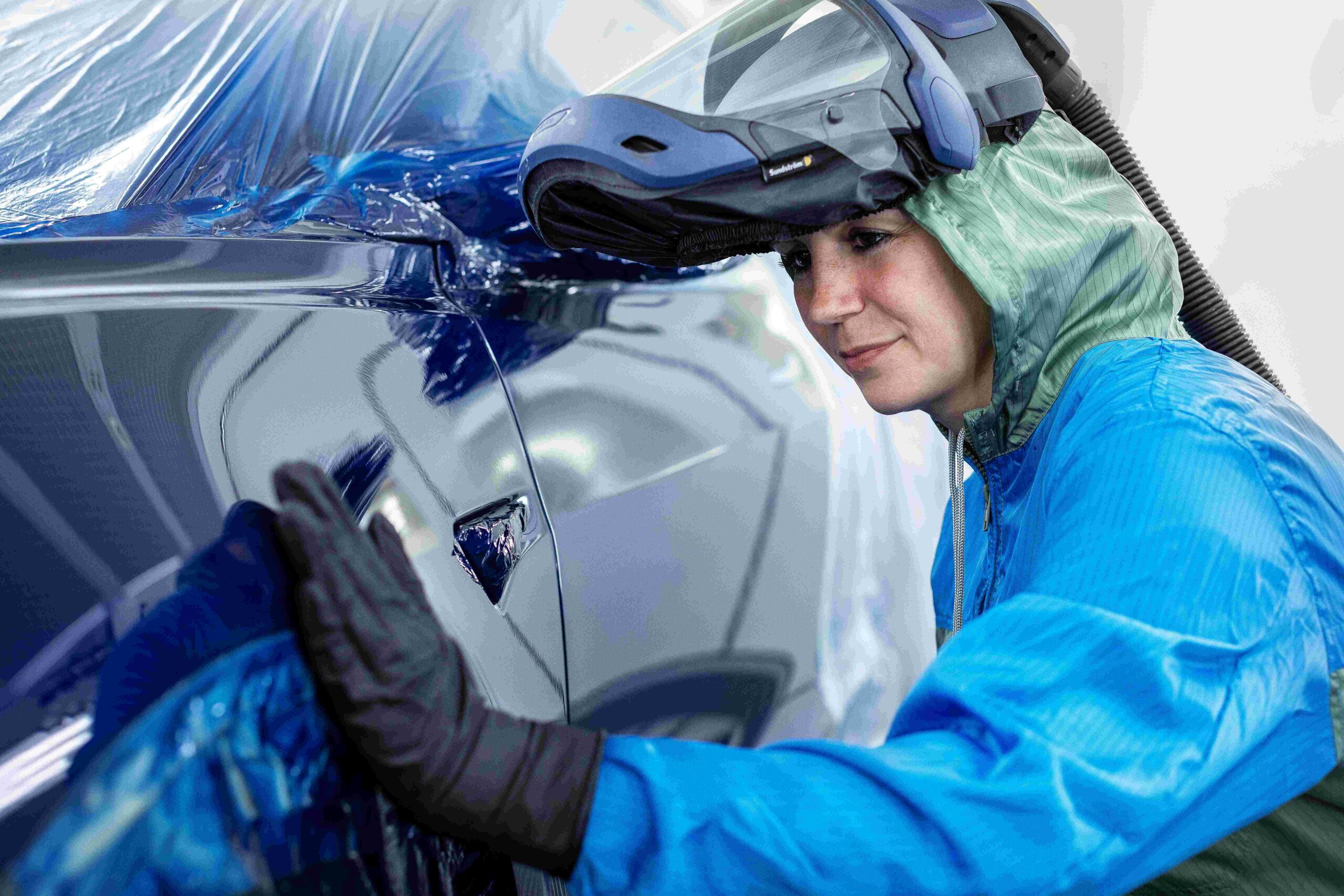 AkzoNobel launches game-changing waterborne basecoat for bodyshops